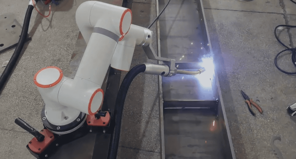 Automated Welding Application with Fairino FR3