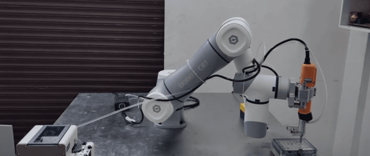 Automatic Screw Tightening with Dobot CR7